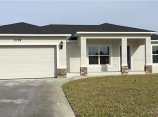 103 Wagon Pl, Rotonda West, FL 33947