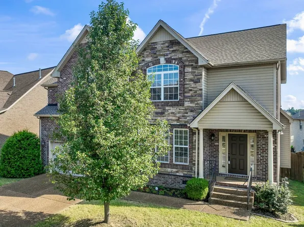7717 Sunbar Ln, Nashville, TN 37211