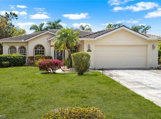 25900 Creekbend Dr, Bonita Springs, FL 34135