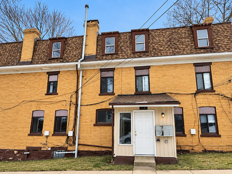 1907 Delaware Ave