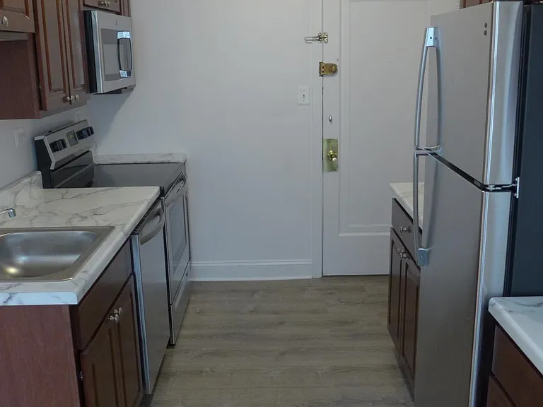 437 S Scoville Ave — Photo 9