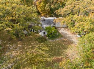 370 S Ridge Rd, Lake Forest, IL 60045