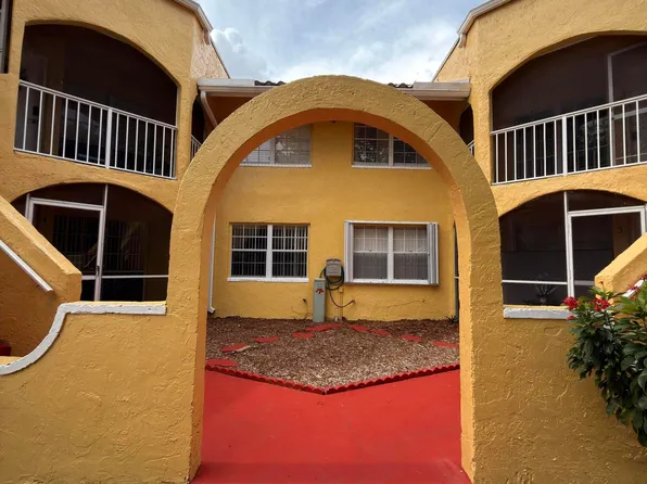 15605 SW 74th Circle Dr APT 4, Miami, FL 33193