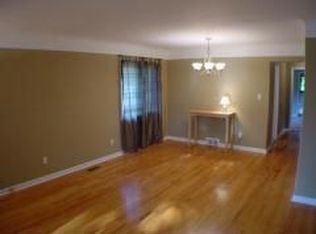 24320 Rensselaer St, Oak Park, MI 48237