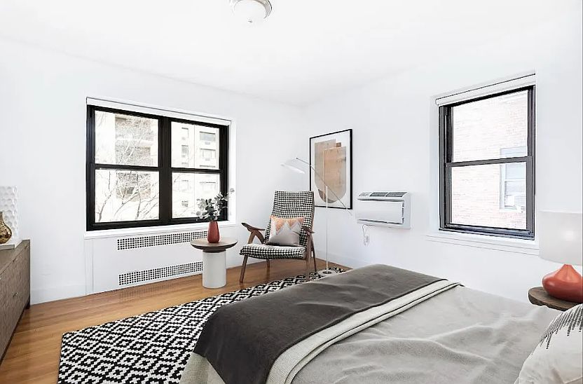 1st image of 10 W 65th St APT 5A