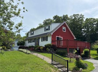 6 Windmill Rd, Poughkeepsie, NY 12601