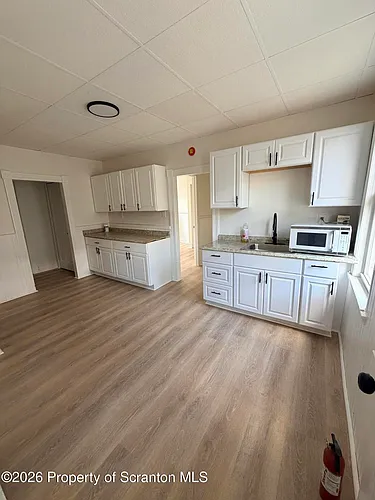 26 E Carey St #4 Photo 1