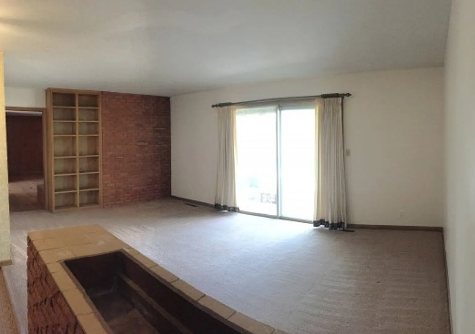 44.1 - 155 S. Ridge — Photo 1