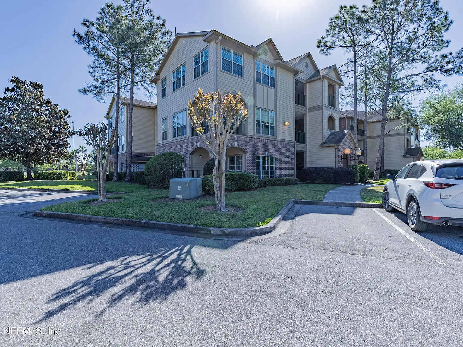 2 bed, 2.0 bath, 1244 sqft, $1,450 — Photo 4