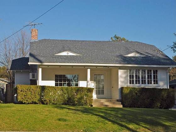 1st image of 1090 N Mar Vista Ave