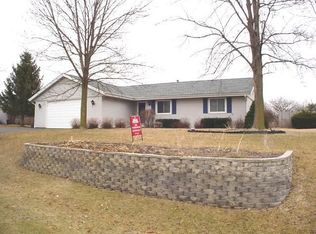 12847 Huntsboro Ln, Roscoe, IL 61073