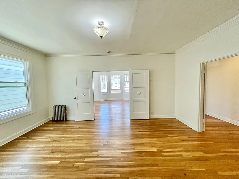 3255 Broderick St #4 — Photo 9
