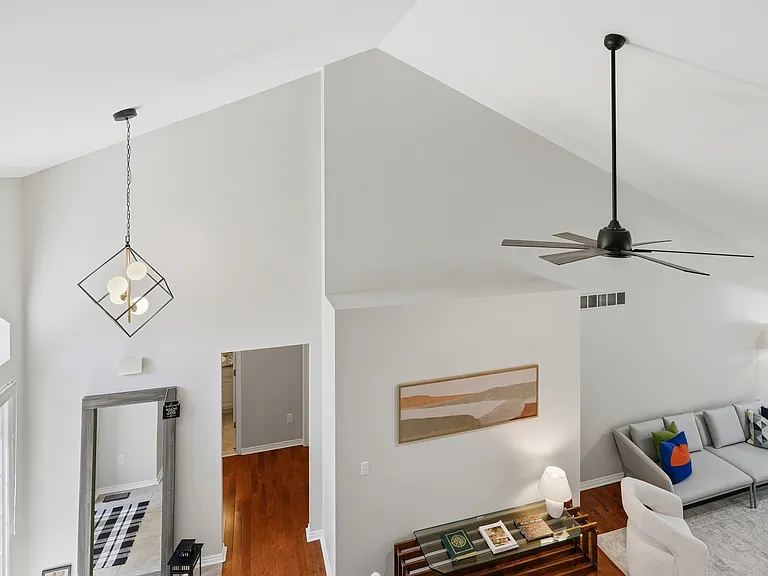 4421 Honeysuckle Dr — Photo 18