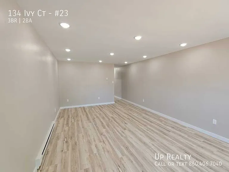 134 Ivy Ct #23 — Photo 3