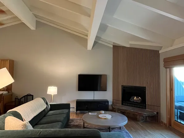820 Oriole Way, Incline Village, NV 89451
