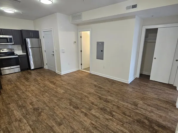 2103 Bergenline Ave #202, Union City, NJ 07087