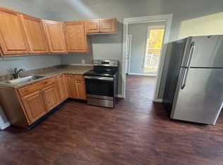 77 Chase Ave APT 1, Webster, MA 01570