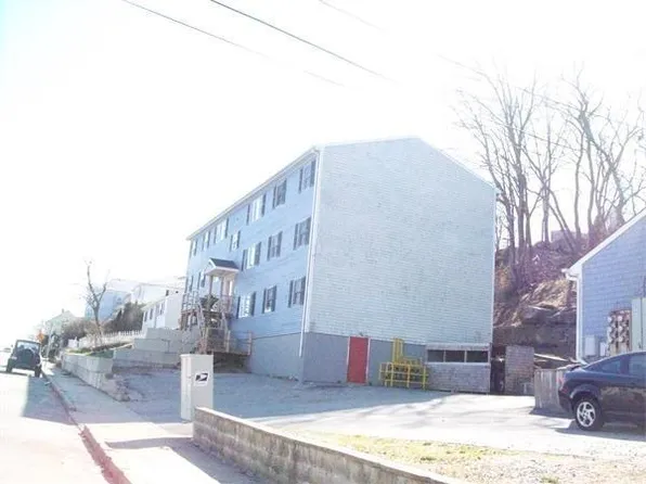 225 Shove St Unit B4, Fall River, MA 02724