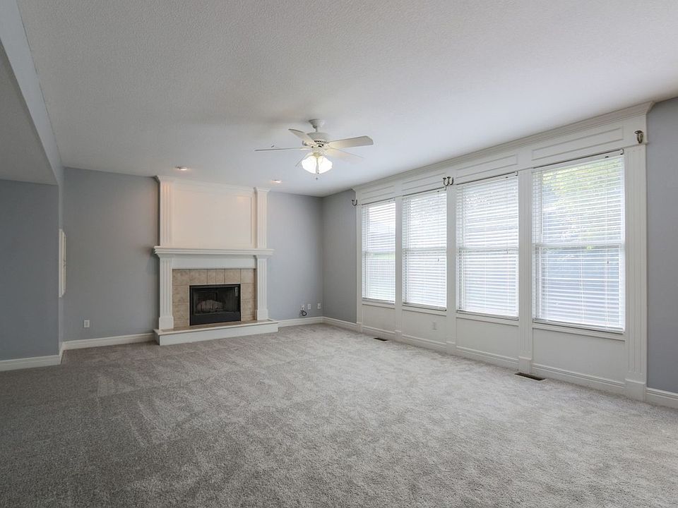 17411 Penrose Ln, Lenexa, KS 66219 Zillow