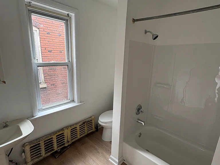 48 N 17th St — Photo 6