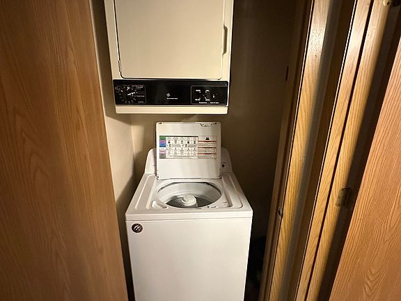 3rd image of 1554 Namekagon St APT 8