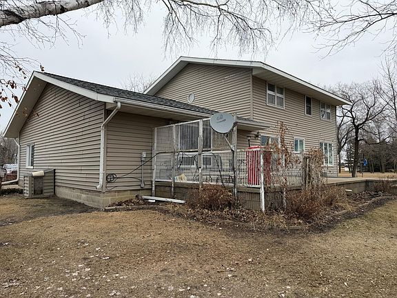 5th image of 175 30th St SW