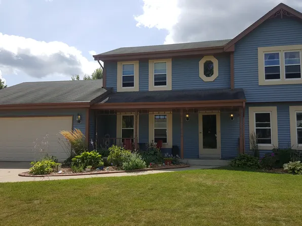 831 E Mary Ln, Oak Creek, WI 53154