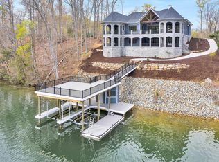 308 Mountain Vista Dr, Penhook, VA
