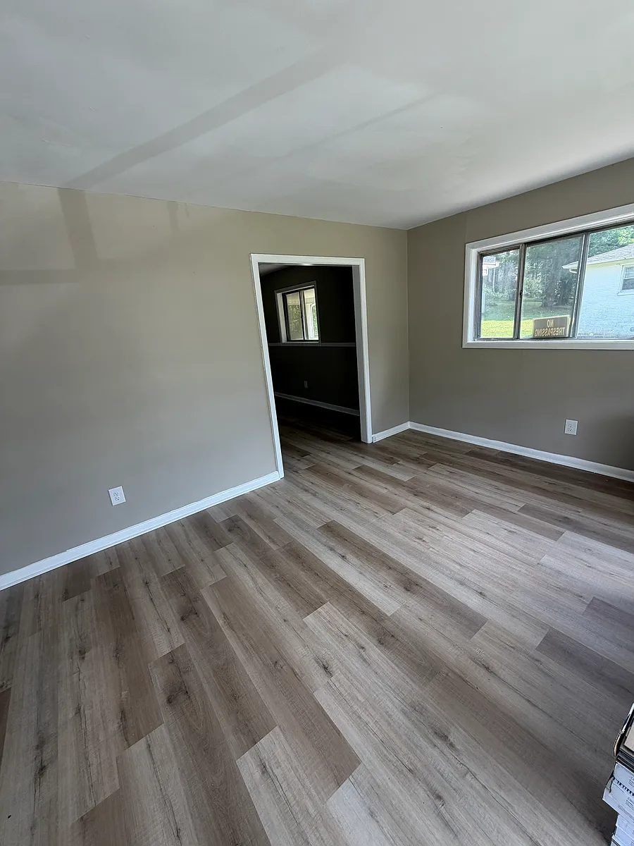 Building Photo - 2266 Shade Ave