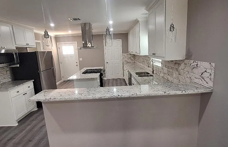 5210 Polk St — Photo 4