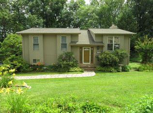 7152 Deerwood Rd, Roanoke, VA 24019