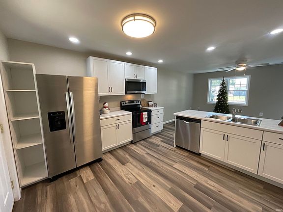 5th image of 3413 Kensington Ave