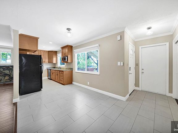 5th image of 1546 Mount Frazier Dr