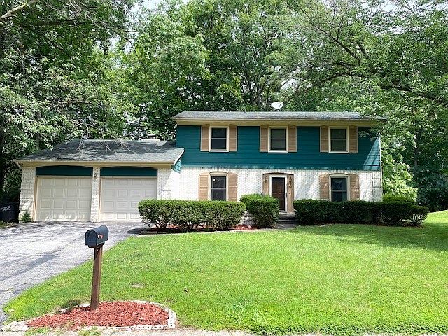 1st image of 26 Shorewood Ct
