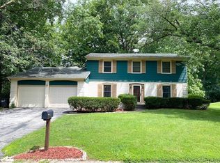 26 Shorewood Ct, Danville, IL