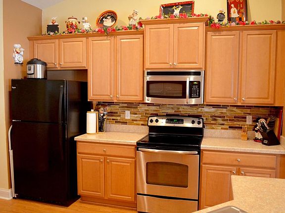 5th image of 701 Cinnamon Fern Ln