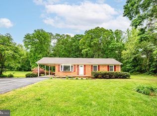 67 Holly Corner Rd, Fredericksburg, VA 22406