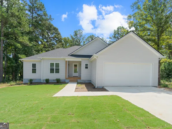 126 Henry Dr, Gray, GA 31032