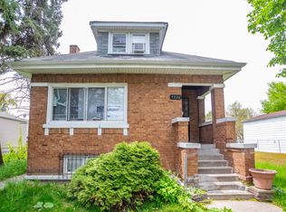 9226 S Ellis Ave, Chicago, IL 60619