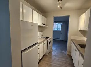 13308 127th St NW #109, Edmonton, AB T5L 1B4