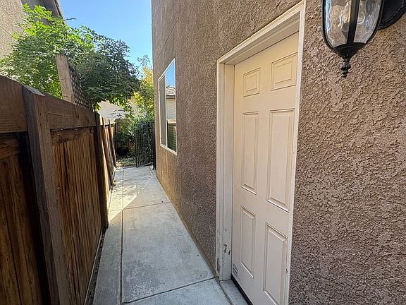 4th image of 5115 W Pianosa Ave