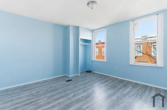 2236 W Firth St — Photo 7