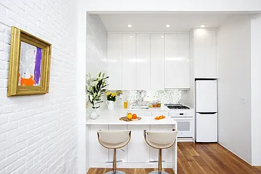 Rented by Solace SMC Inc