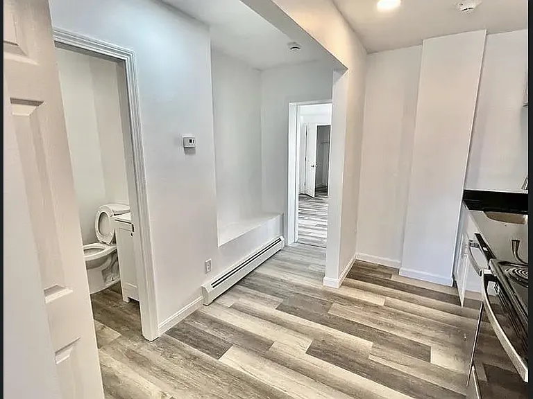 73 Brookside Ave #B — Photo 2