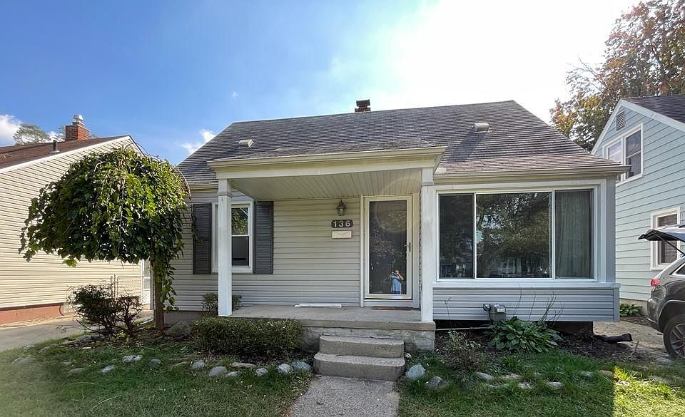 1st image of 136 Girard Ave