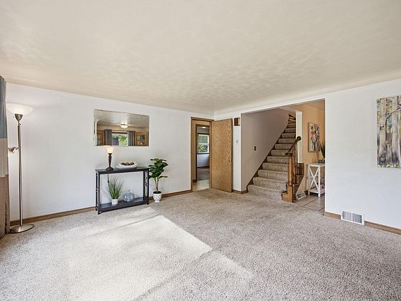 5th image of 1763 Lafond Ave