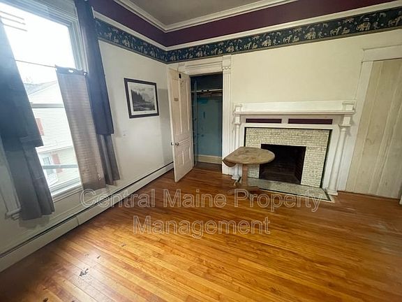 3rd image of 256 Main St #2