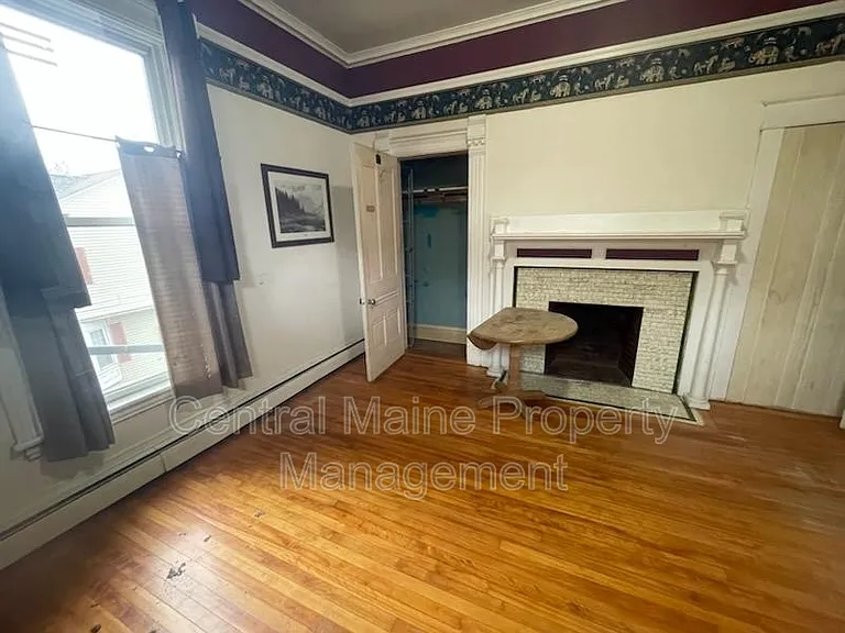256 Main St #2 — Photo 3