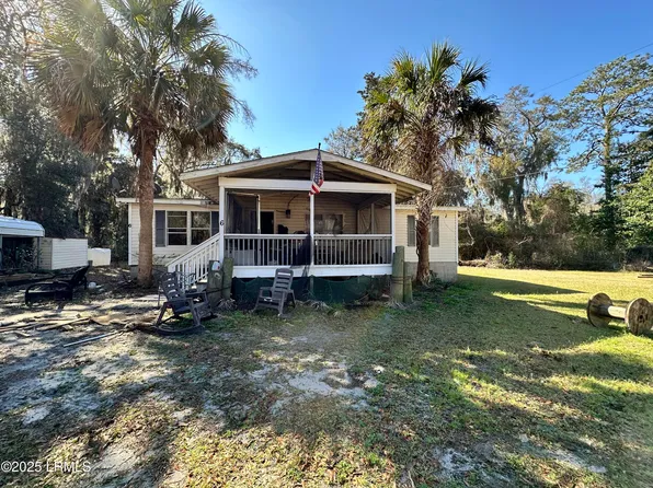 6 Hickory Hill Rd, Saint Helena Island, SC 29920
