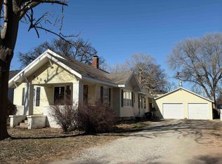 3114 Forest Ave, Great Bend, KS 67530